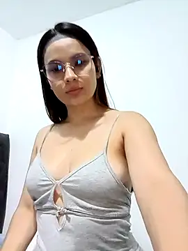 Snapshot of Samantha_Castro_ chatting on 02.26.26 Samantha Castro online show from 02.26.26