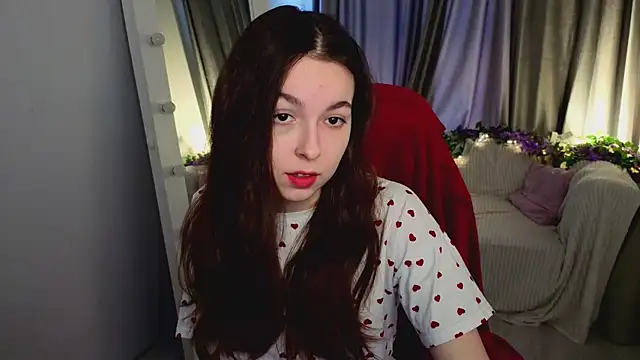 BellaThery online show from 04.10.26