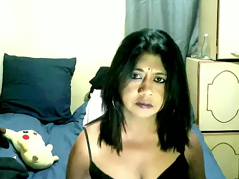 Snapshot of IndianPleasures21 chatting on 05.02.26 IndianPleasures21 online show from 05.02.26