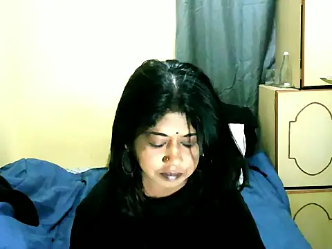 Snapshot of IndianPleasures21 chatting on 05.04.26 IndianPleasures21 online show from 05.04.26