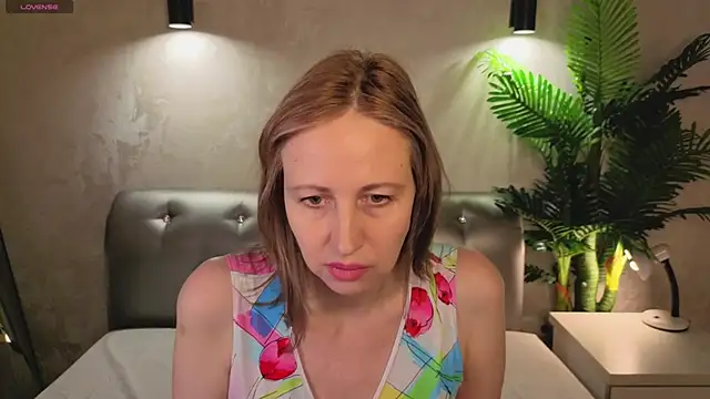 Elizabeth Andersonn online show from 03.26.26