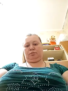 Snapshot of KiraStanton chatting on 05.13.26 KiraStanton online show from 05.13.26
