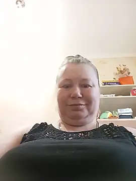 Snapshot of KiraStanton chatting on 05.27.26 KiraStanton online show from 05.27.26