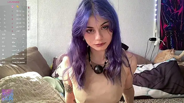 Snapshot of Emmibrilson chatting on 06.12.26 Emmibrilson online show from 06.12.26