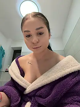 Olivia Noor online show from 03.31.26