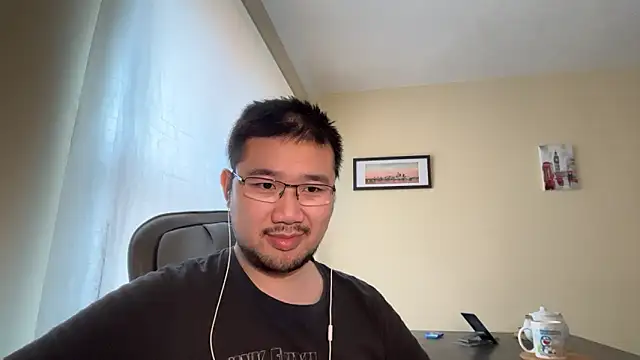 Snapshot of jasonryu2025 chatting on 04.27.26 jasonryu2025 online show from 04.27.26
