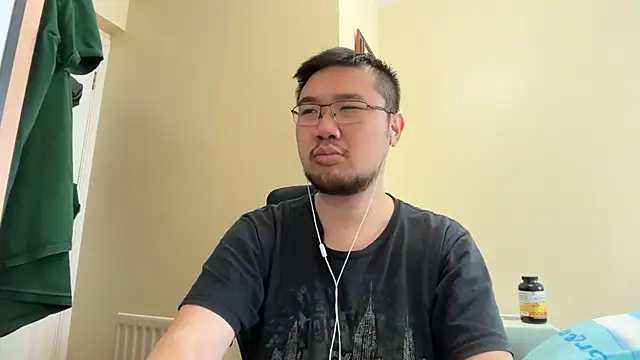 Snapshot of jasonryu2025 chatting on 05.15.26 jasonryu2025 online show from 05.15.26