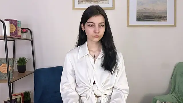 Lilian Merf online show from 04.03.26