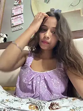 Snapshot of its_anuuu chatting on 02.20.26 its anuuu online show from 02.20.26