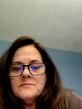 Snapshot of sexyhotcheryl chatting on 04.24.26 sexyhotcheryl online show from 04.24.26