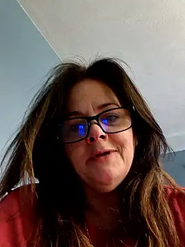 Snapshot of sexyhotcheryl chatting on 04.25.26 sexyhotcheryl online show from 04.25.26