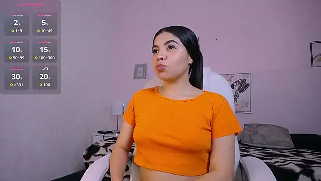 Snapshot of Ambarina_ chatting on 06.28.26 Ambarina online show from 06.28.26