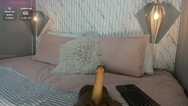 Snapshot of Kataleya_west chatting on 02.27.26 Kataleya west online show from 02.27.26