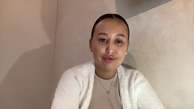 Snapshot of Dana_005 chatting on 05.01.26 Dana 005 online show from 05.01.26
