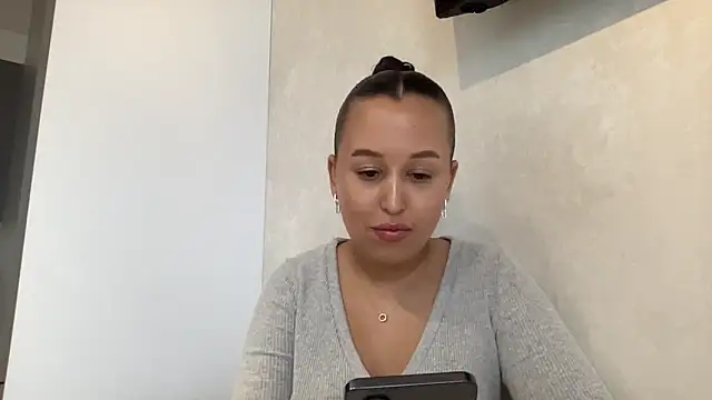 Snapshot of Dana_005 chatting on 05.10.26 Dana 005 online show from 05.10.26