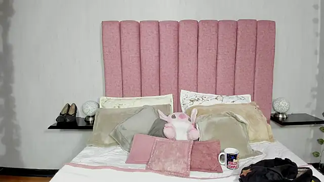 Snapshot of JennieRider chatting on 07.13.26 JennieRider online show from 07.13.26
