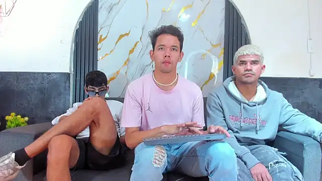 Latins on fire online show from 02.25.26