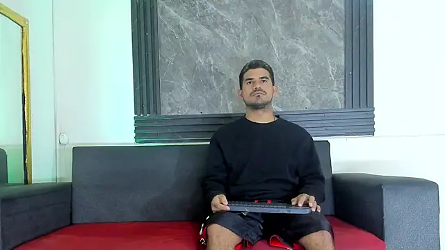 Latins on fire online show from 04.08.26