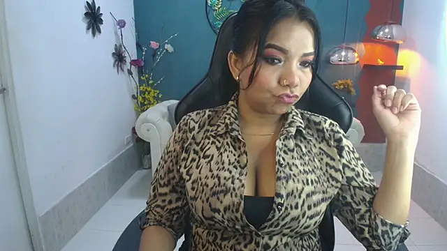 Snapshot of Elizabeth_Suan_ chatting on 03.17.26 Elizabeth Suan online show from 03.17.26