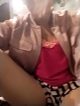 Snapshot of lris-Beauty77 chatting on 02.26.26 lris-Beauty77 online show from 02.26.26