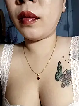 Snapshot of Kiki-vn chatting on 02.28.26 Kiki-vn online show from 02.28.26