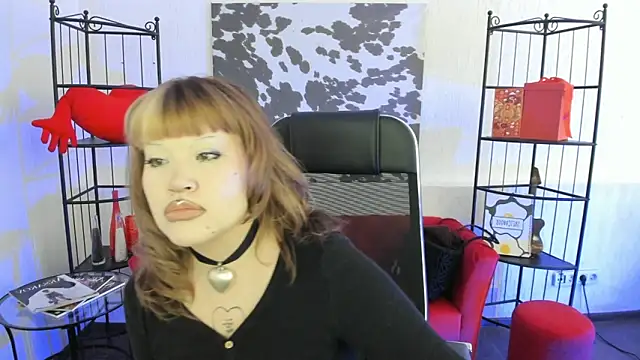 Snapshot of OpalNova chatting on 02.27.26 OpalNova online show from 02.27.26