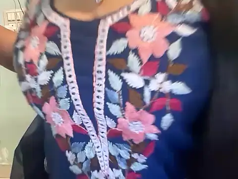 Avneet kaurr1 online show from 03.08.26