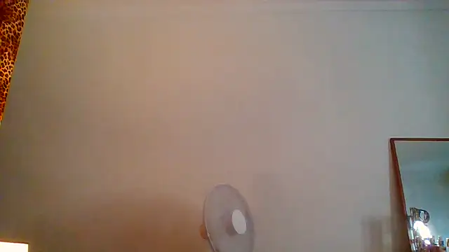 Snapshot of Lilbadmiaxo chatting on 06.23.26 Lilbadmiaxo online show from 06.23.26