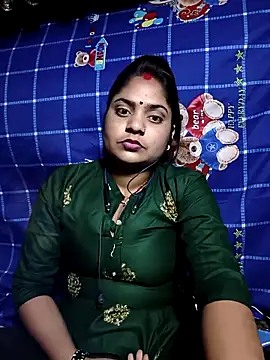 Snapshot of Aanushaka chatting on 04.04.26 Aanushaka online show from 04.04.26