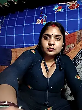 Snapshot of Aanushaka chatting on 04.05.26 Aanushaka online show from 04.05.26