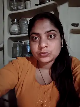 Snapshot of Aanushaka chatting on 04.10.26 Aanushaka online show from 04.10.26