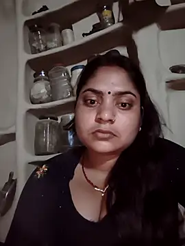 Snapshot of Aanushaka chatting on 04.14.26 Aanushaka online show from 04.14.26
