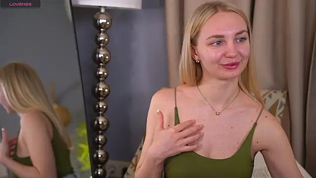 Snapshot of BabyBeckkky chatting on 03.02.26 BabyBeckkky online show from 03.02.26