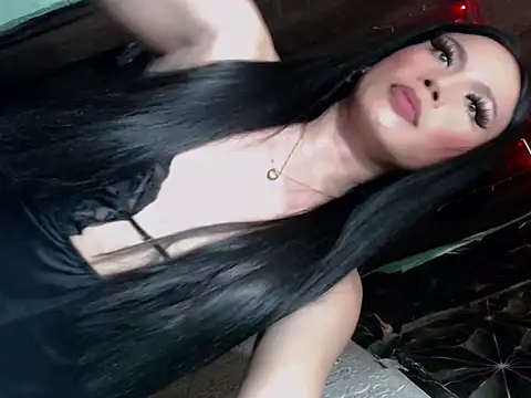Snapshot of Chulafox chatting on 07.14.26 Chulafox online show from 07.14.26