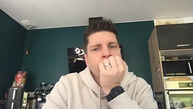 Snapshot of Minmoi1984 chatting on 02.25.26 Minmoi1984 online show from 02.25.26