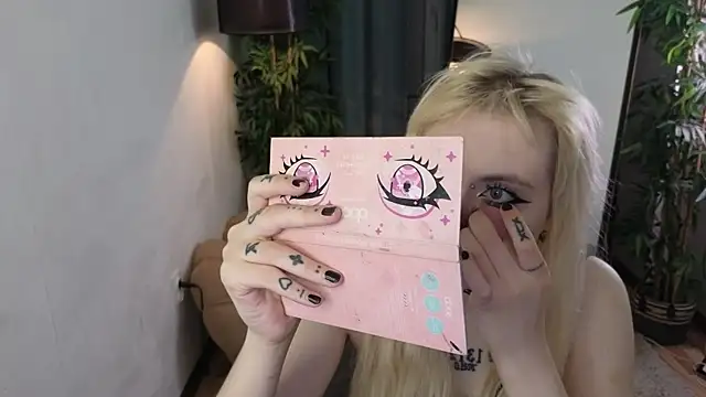 Snapshot of rraffaellka chatting on 06.26.26 rraffaellka online show from 06.26.26
