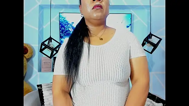 Snapshot of sharon_noa chatting on 06.04.26 sharon noa online show from 06.04.26