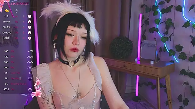 Snapshot of myawka1 chatting on 02.25.26 myawka1 online show from 02.25.26