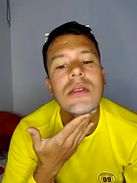 Snapshot of Ferrandiz23 chatting on 02.24.26 Ferrandiz23 online show from 02.24.26