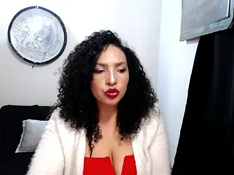 Snapshot of Nerea_Boolsara8 chatting on 07.14.26 Nerea Boolsara8 online show from 07.14.26