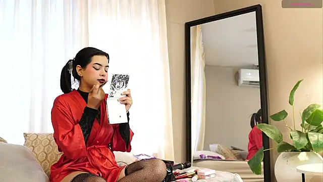 Snapshot of mekari_fox chatting on 05.19.26 mekari fox online show from 05.19.26