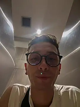 Snapshot of Thiago_Jones1 chatting on 06.21.26 Thiago Jones1 online show from 06.21.26