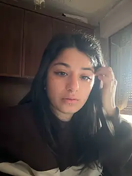 Snapshot of maryzoe05 chatting on 03.24.26 maryzoe05 online show from 03.24.26