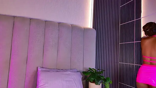 AlessiaAuren online show from 04.15.26