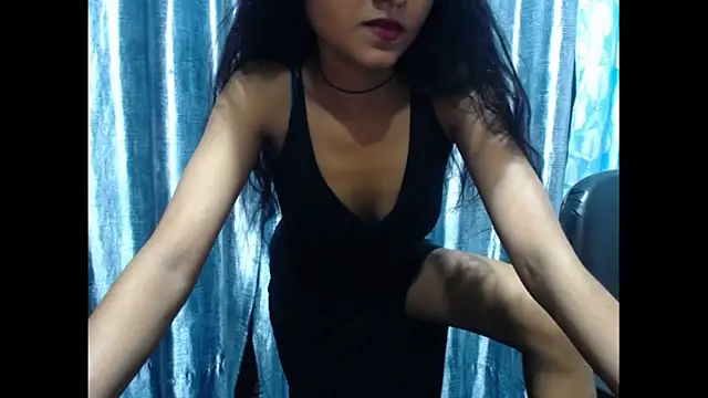 Snapshot of Roselley chatting on 04.25.26 Roselley online show from 04.25.26