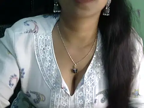 cute momo love online show from 04.19.26