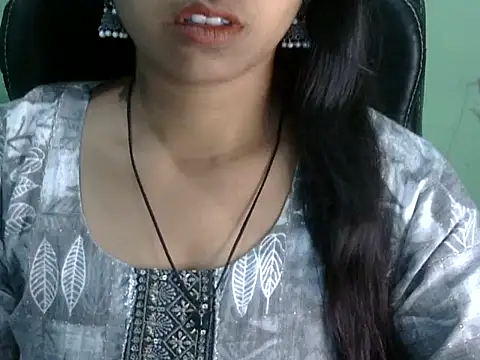 cute momo love online show from 04.29.26