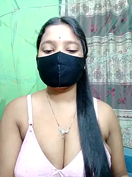 Snapshot of Turshaio chatting on 04.27.26 Turshaio online show from 04.27.26
