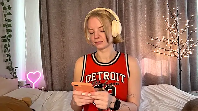 Snapshot of Marry_Sornatiko chatting on 05.11.26 Marry Sornatiko online show from 05.11.26