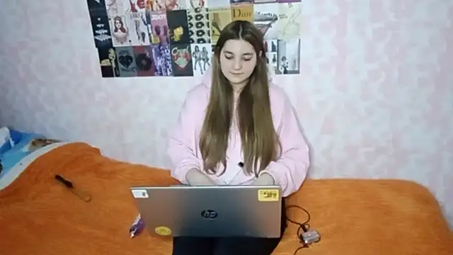 Snapshot of JanineThielman chatting on 04.09.26 JanineThielman online show from 04.09.26